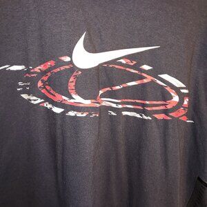Nike Basketball Graphic Tee (Black / Style #332878)